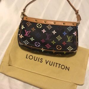AUTHENTIC Small Louis Vuitton purse